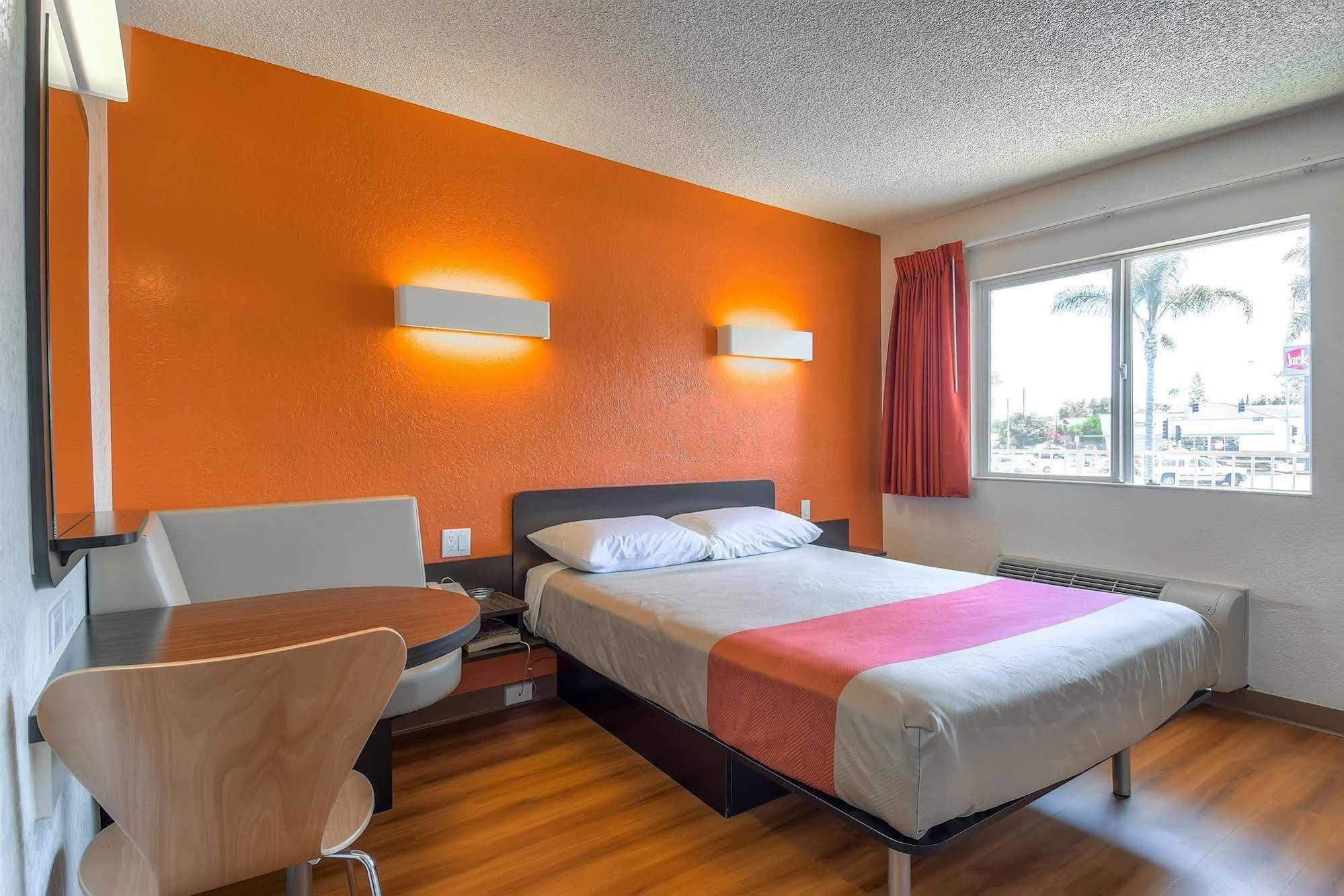 Motel 6-Long Beach, Ca - Los Angeles Zewnętrze zdjęcie