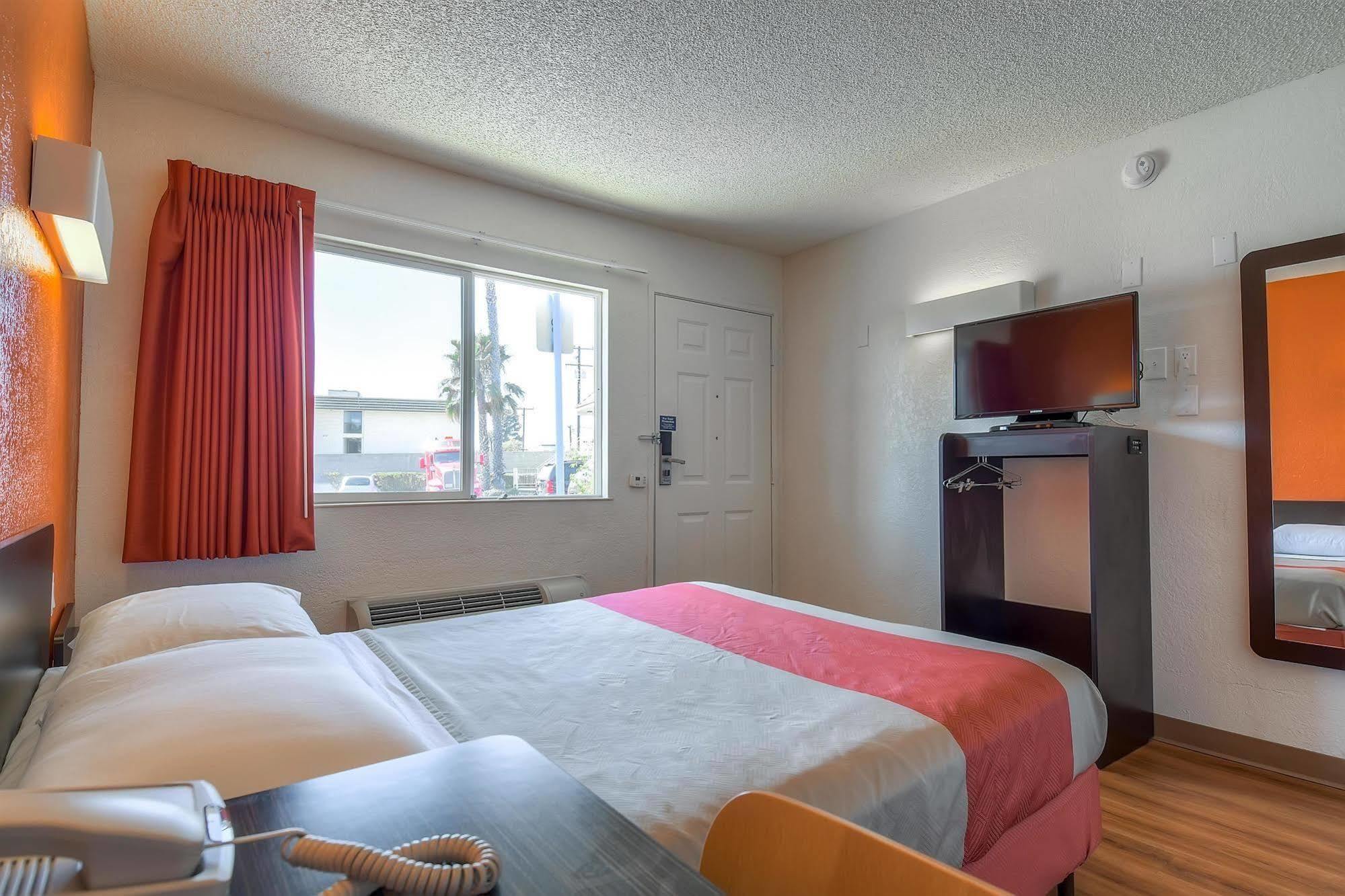 Motel 6-Long Beach, Ca - Los Angeles Zewnętrze zdjęcie